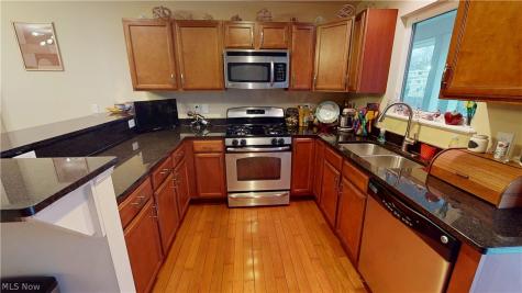 1454 E 105th Street Cleveland OH 44106