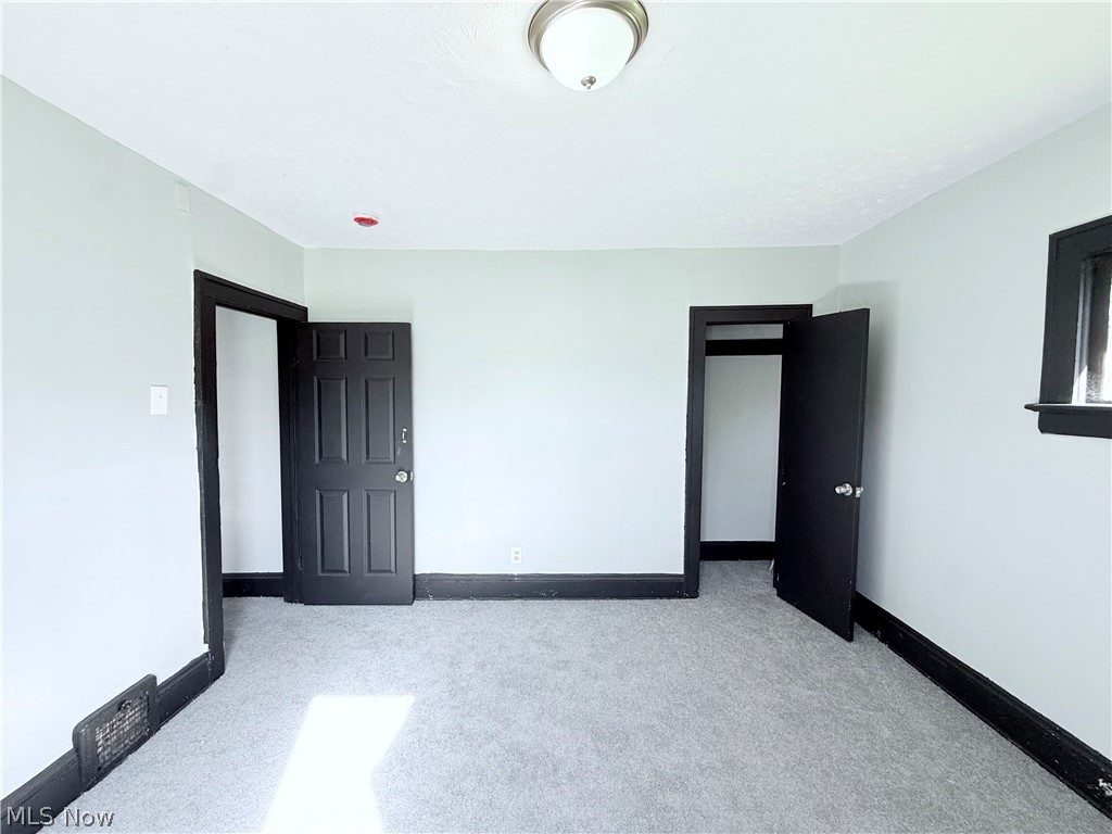 11617 Ely Avenue Cleveland OH 44120
