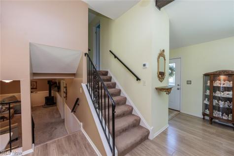1421 Driftwood Lane Macedonia OH 44056