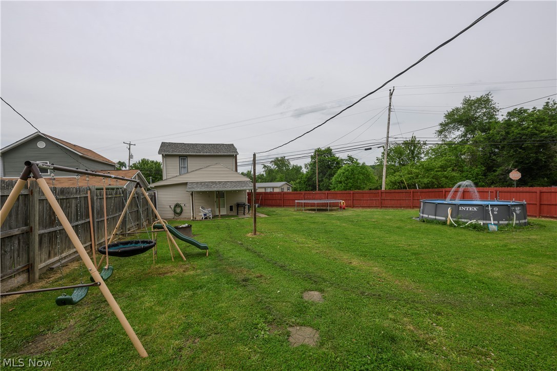 544 E High Street Uhrichsville OH 44683