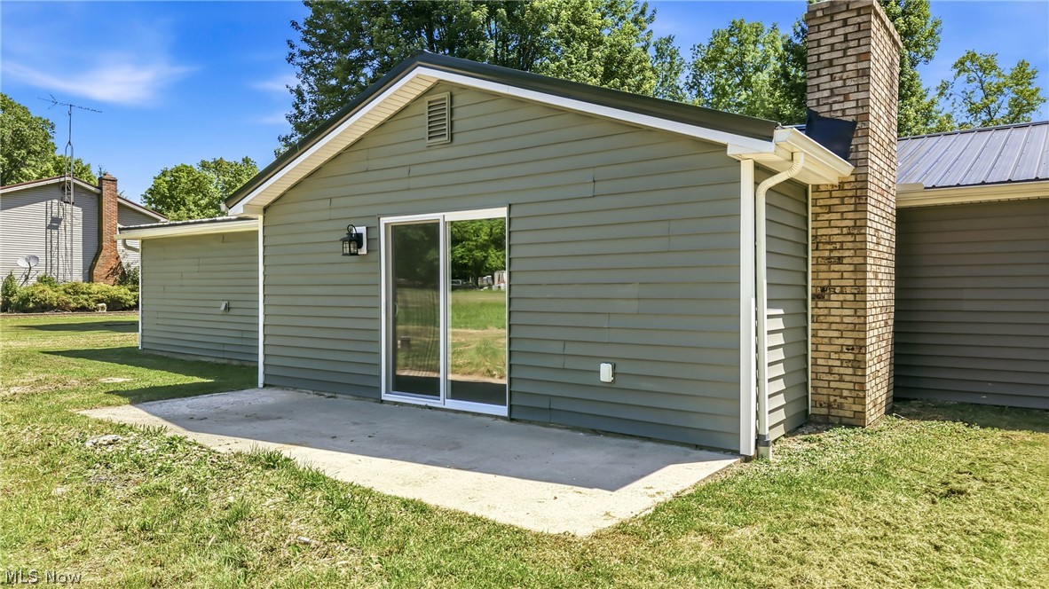 5423 Thompson Clark Road Bristolville OH 44402