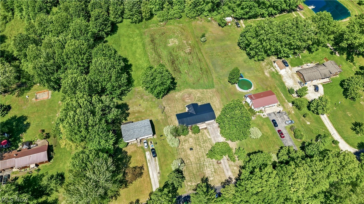 5423 Thompson Clark Road Bristolville OH 44402