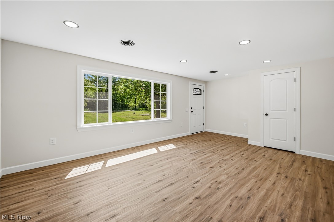 5423 Thompson Clark Road Bristolville OH 44402