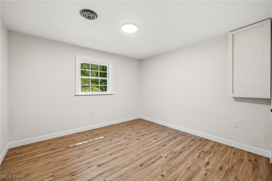 5423 Thompson Clark Road Bristolville OH 44402