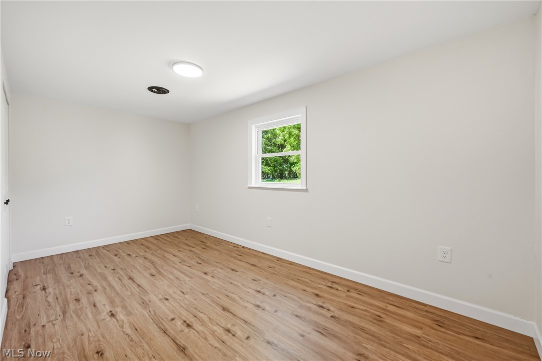 5423 Thompson Clark Road Bristolville OH 44402