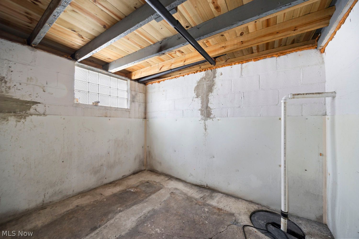 148 Clinton Avenue Elyria OH 44035