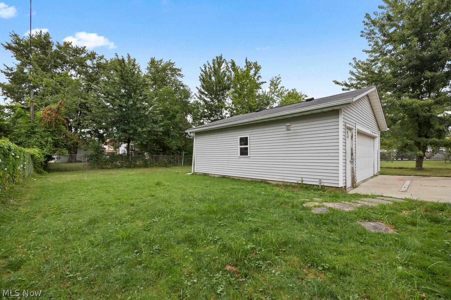 148 Clinton Avenue Elyria OH 44035