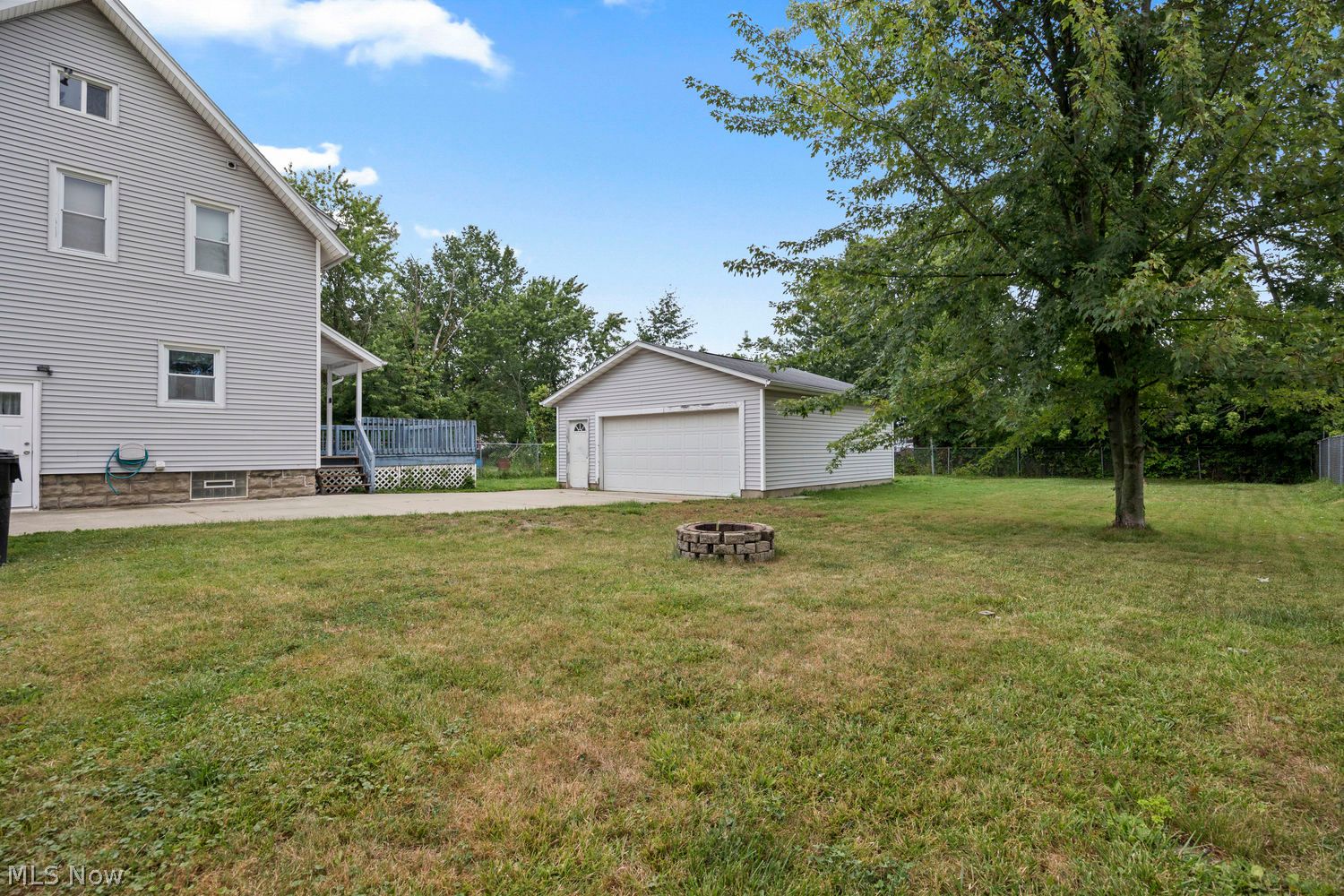 148 Clinton Avenue Elyria OH 44035