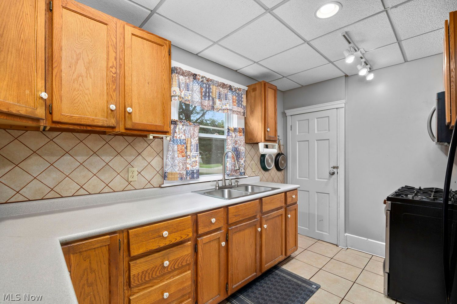 148 Clinton Avenue Elyria OH 44035