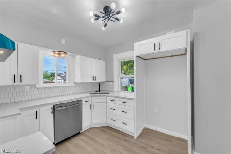 4915 E 88th Street Garfield Heights OH 44125