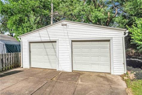 4915 E 88th Street Garfield Heights OH 44125