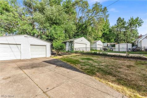 4915 E 88th Street Garfield Heights OH 44125
