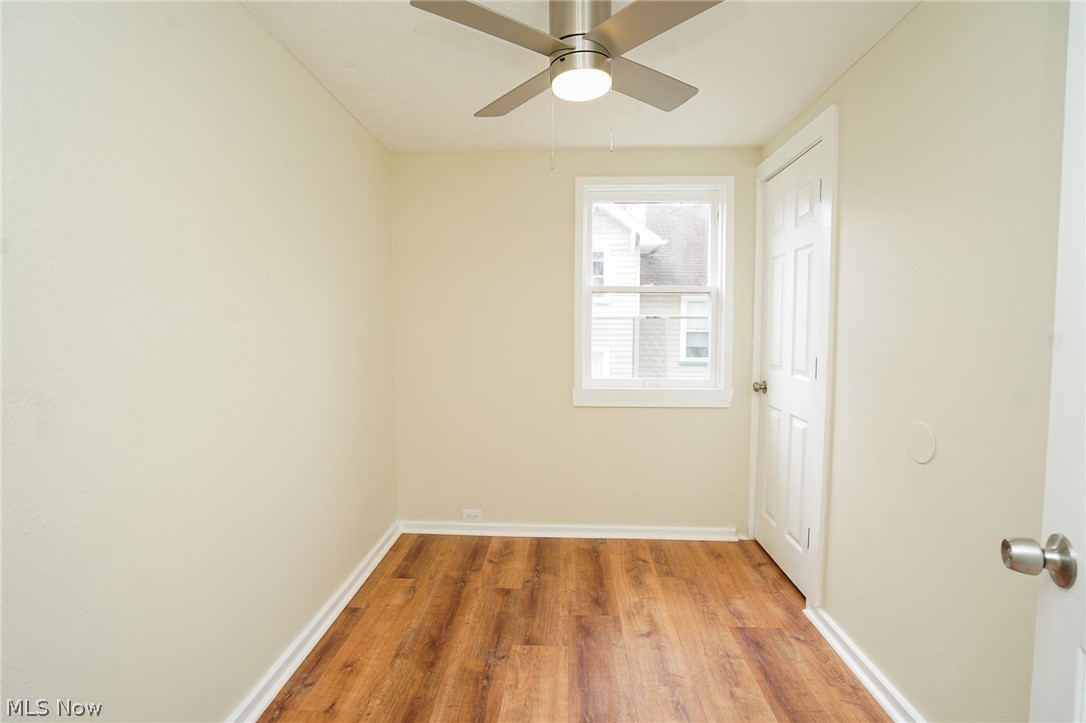 1069 Buena Vista Avenue NE Warren OH 44483