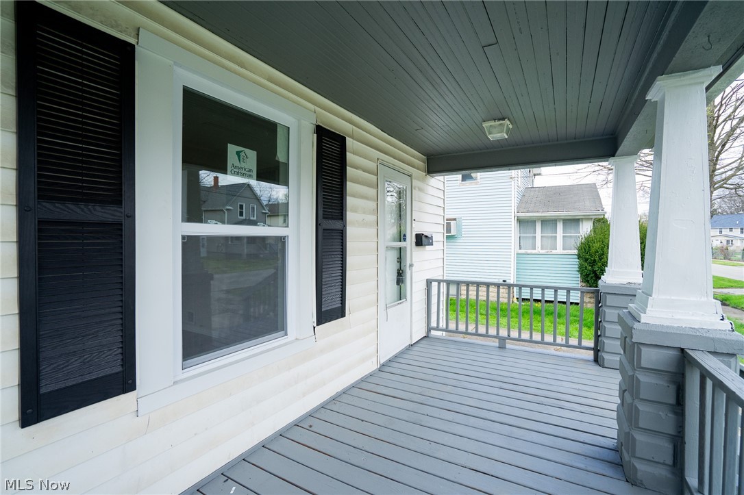 1069 Buena Vista Avenue NE Warren OH 44483