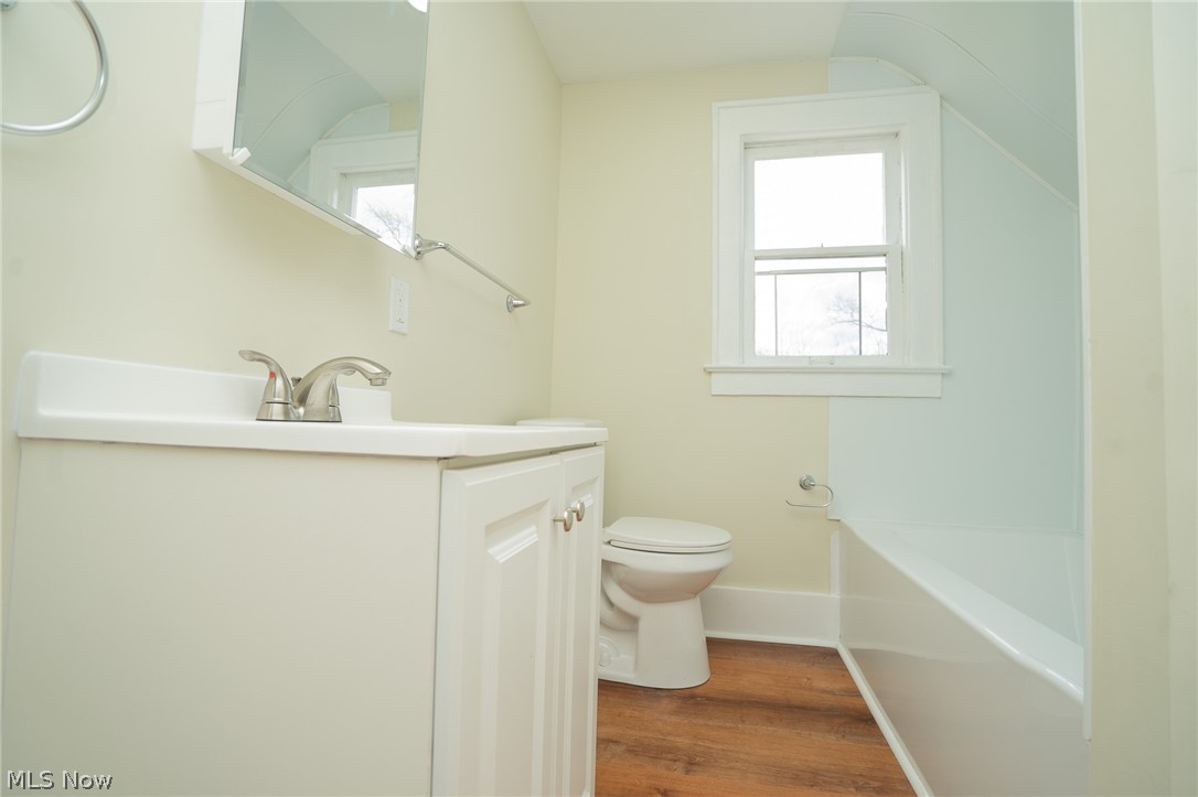 1069 Buena Vista Avenue NE Warren OH 44483