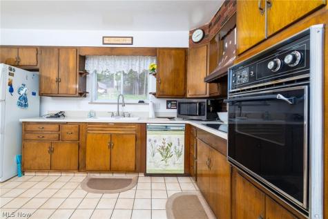 132 Bryden Road Steubenville OH 43953