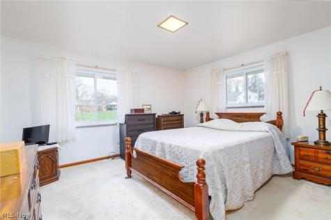 132 Bryden Road Steubenville OH 43953