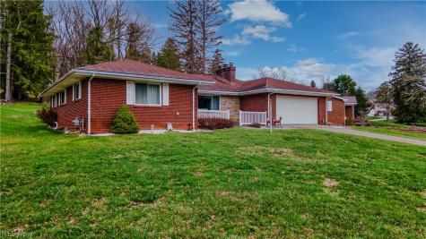 132 Bryden Road Steubenville OH 43953