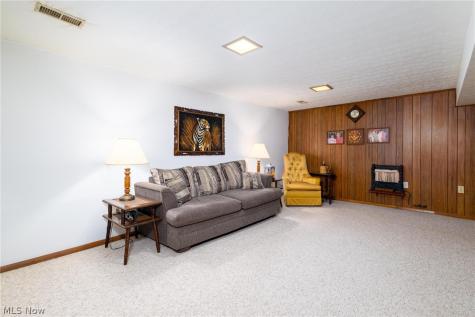 132 Bryden Road Steubenville OH 43953