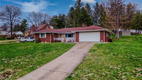 132 Bryden Road Steubenville OH 43953