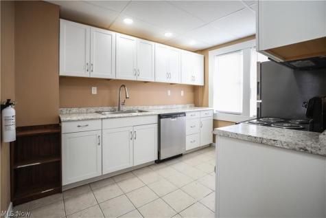 559 E Exchange Street Akron OH 44306