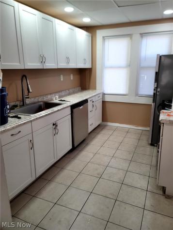 559 E Exchange Street Akron OH 44306