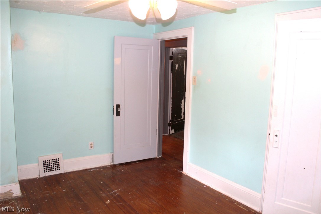 1031 Sackett Avenue Cuyahoga Falls OH 44221
