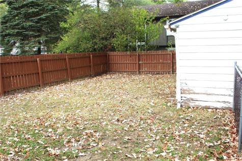 1031 Sackett Avenue Cuyahoga Falls OH 44221
