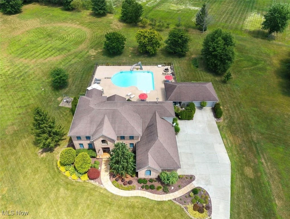950 Country Manor Lane North Lima OH 44452