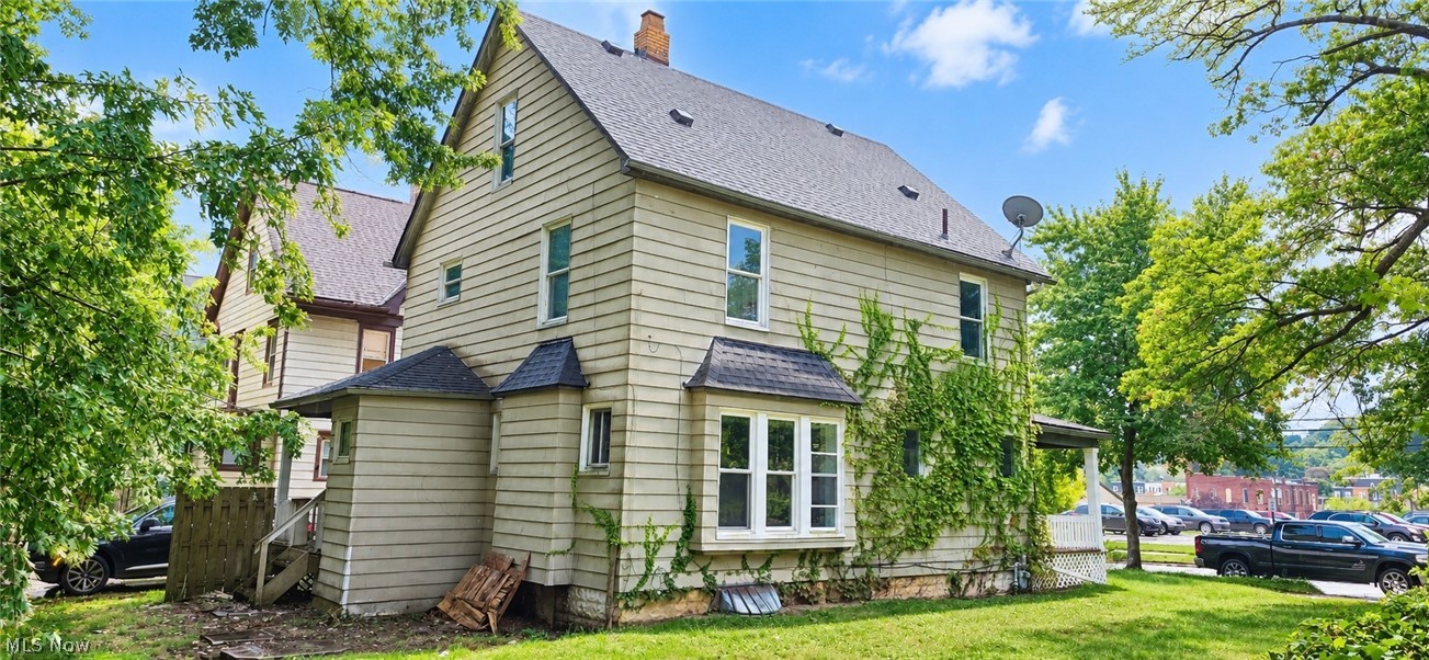 243 S Balch Street Akron OH 44302