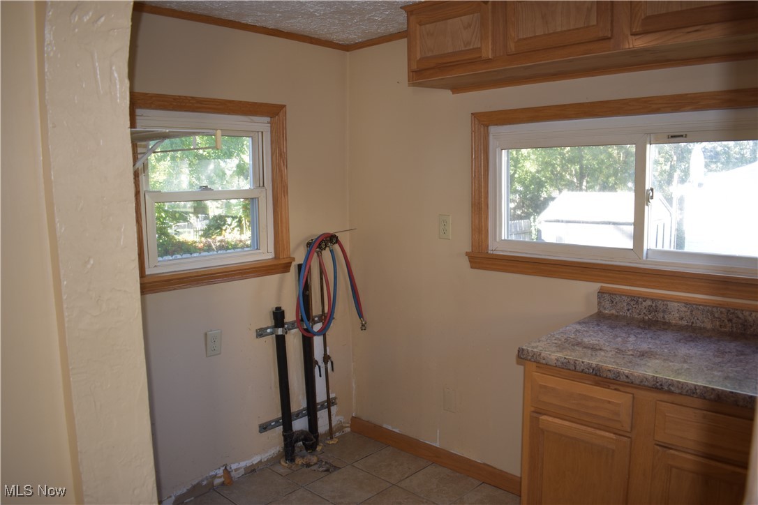 1241 Mcintosh Avenue Akron OH 44314