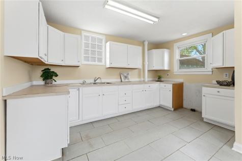 703 Arlington Avenue SW Canton OH 44706