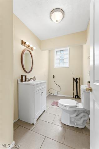 703 Arlington Avenue SW Canton OH 44706