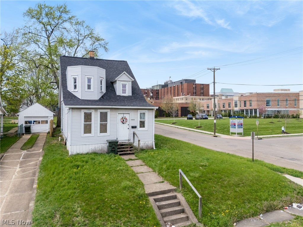 703 Arlington Avenue SW Canton OH 44706