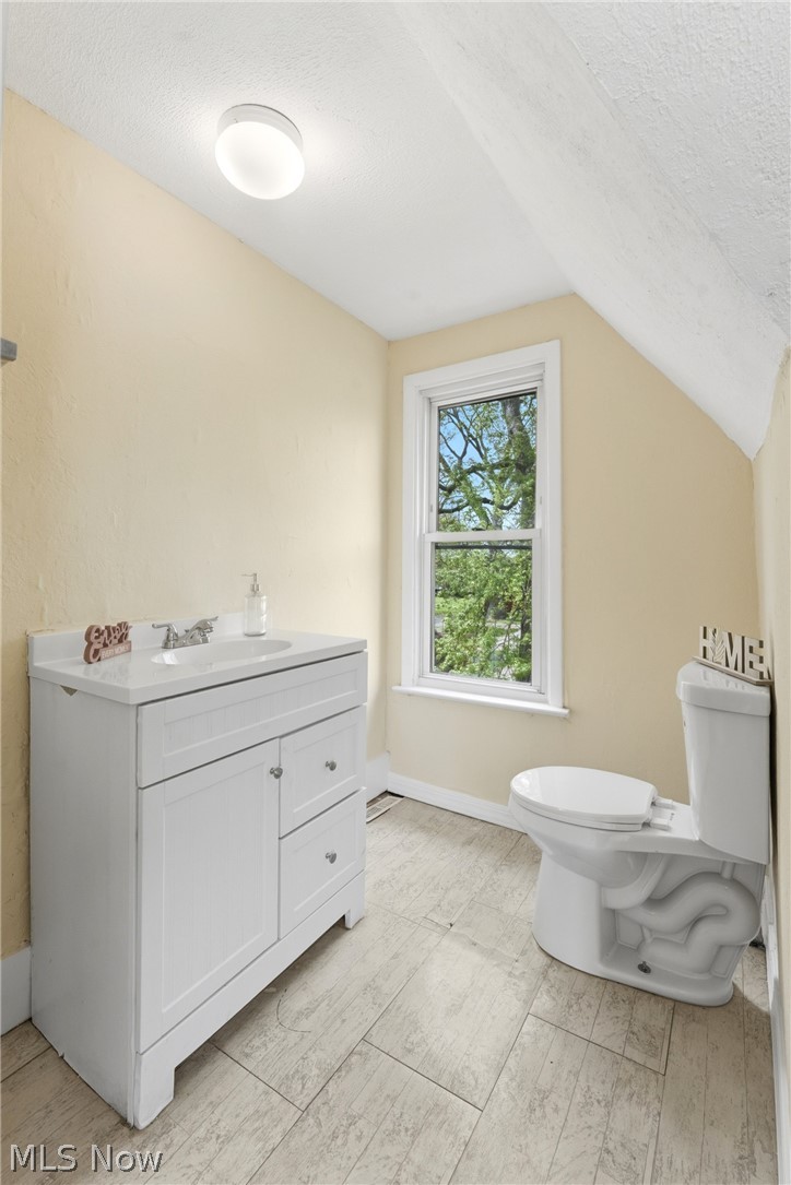 703 Arlington Avenue SW Canton OH 44706