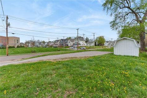 703 Arlington Avenue SW Canton OH 44706