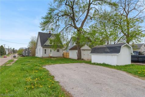 703 Arlington Avenue SW Canton OH 44706