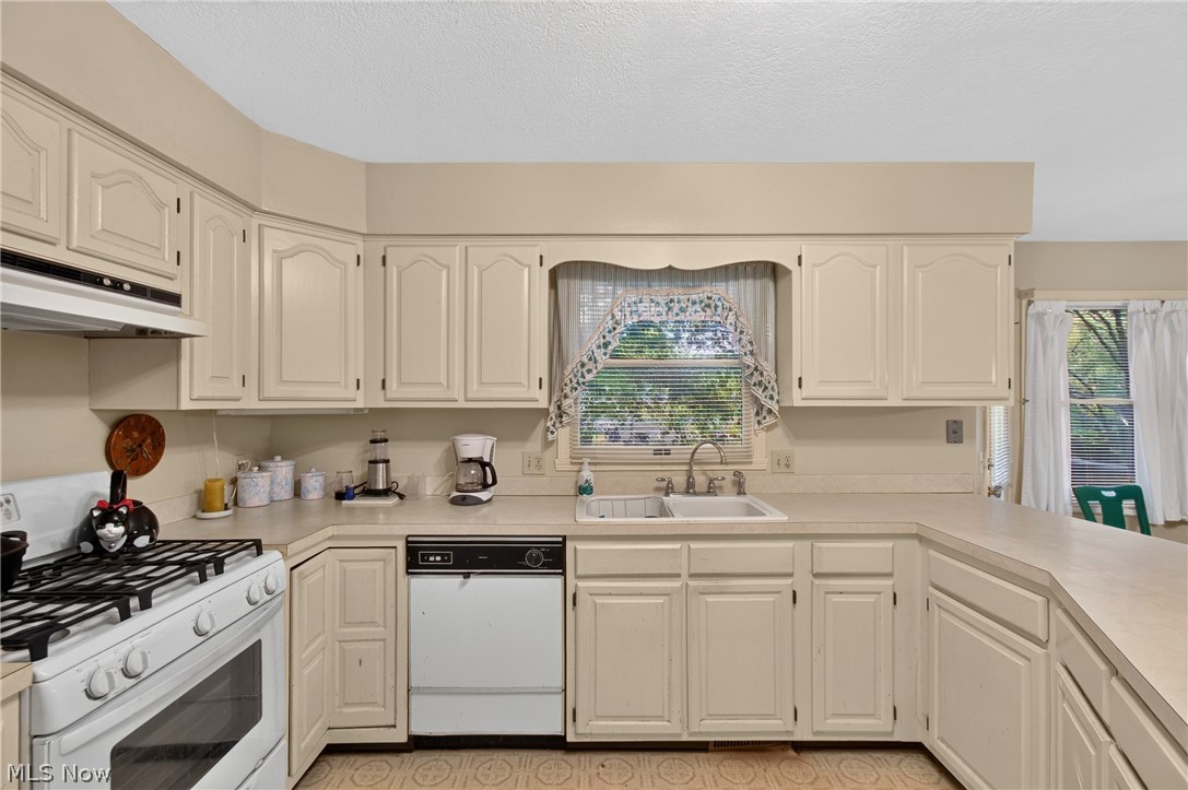 1667 Cadbury Street NW Massillon OH 44646