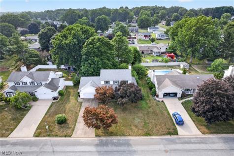 1667 Cadbury Street NW Massillon OH 44646