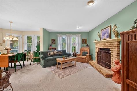 1667 Cadbury Street NW Massillon OH 44646