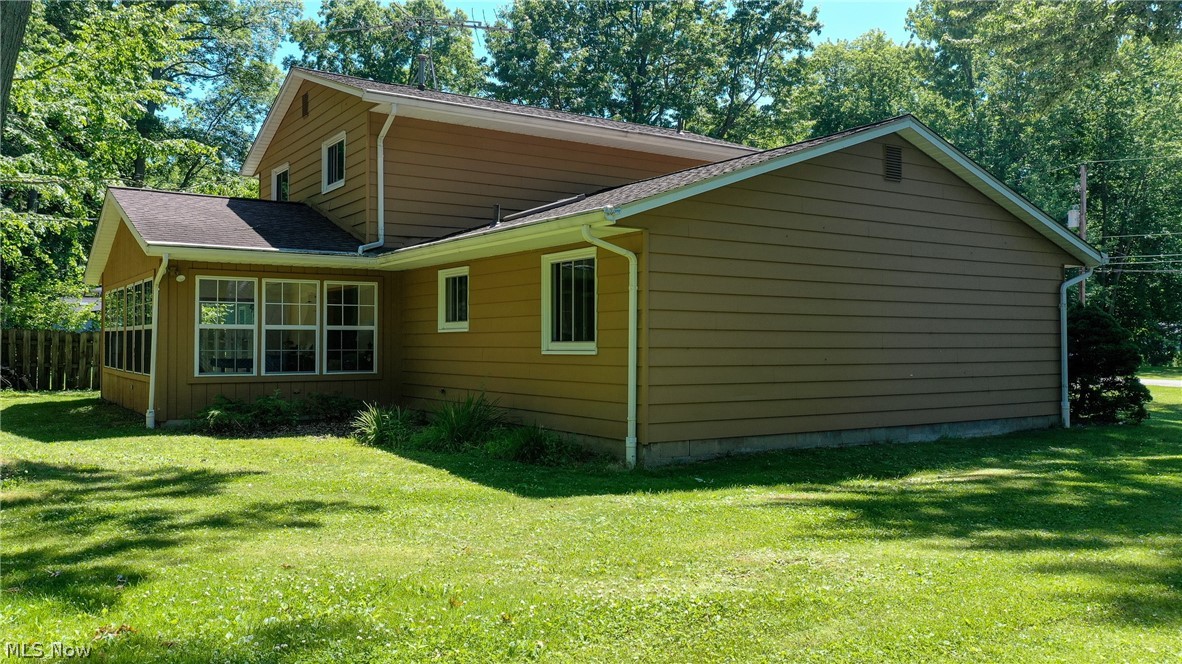 853 Alameda Avenue Sheffield Lake OH 44054