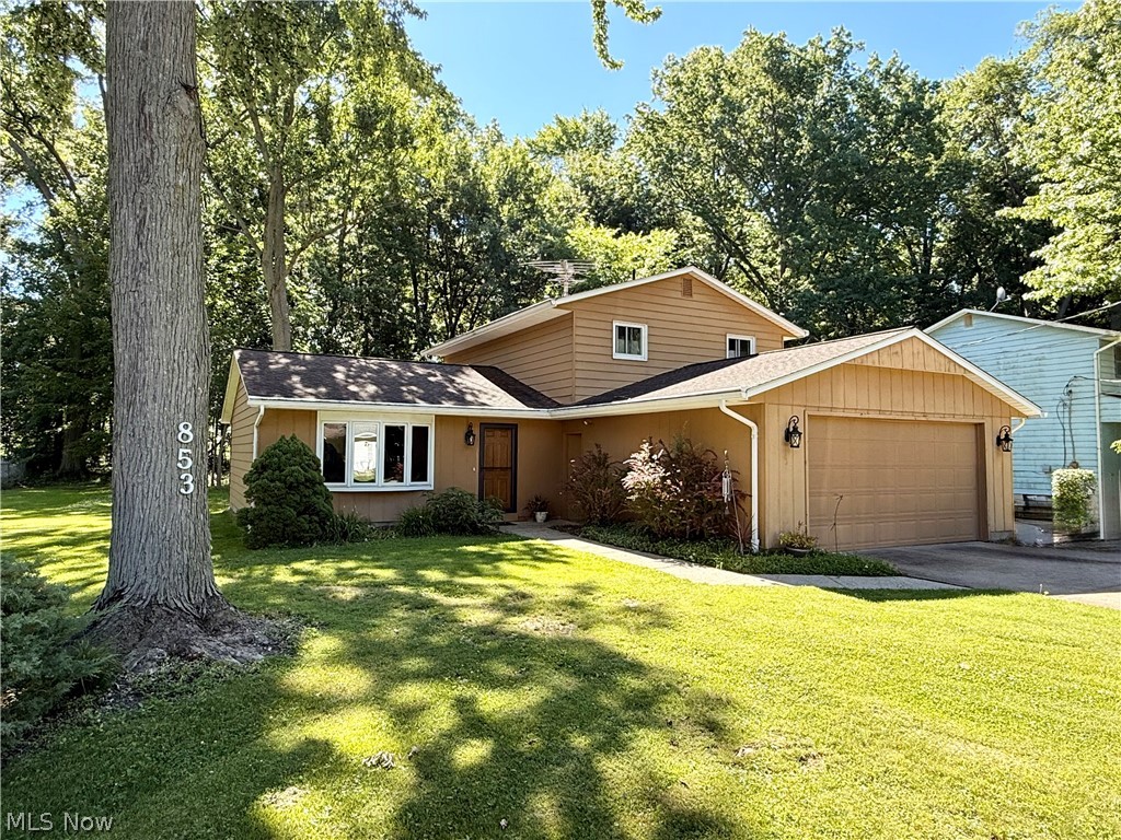 853 Alameda Avenue Sheffield Lake OH 44054