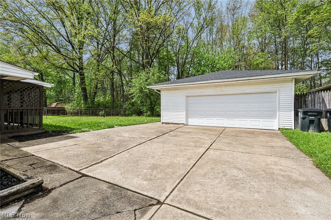 3138 Starlite Drive NW Warren OH 44485