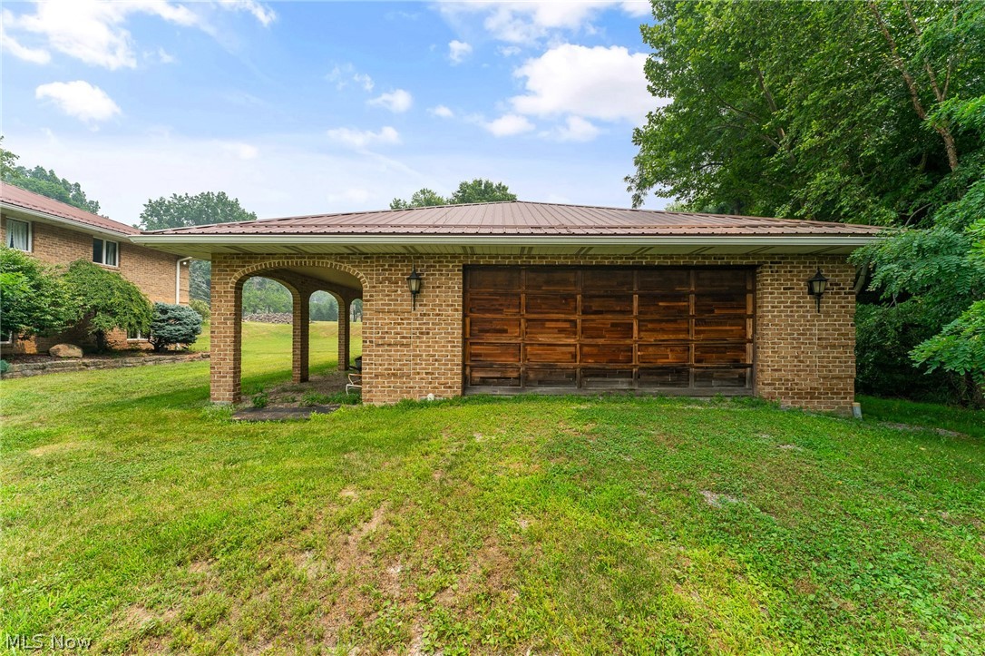 8243 North Lima Road Poland OH 44514