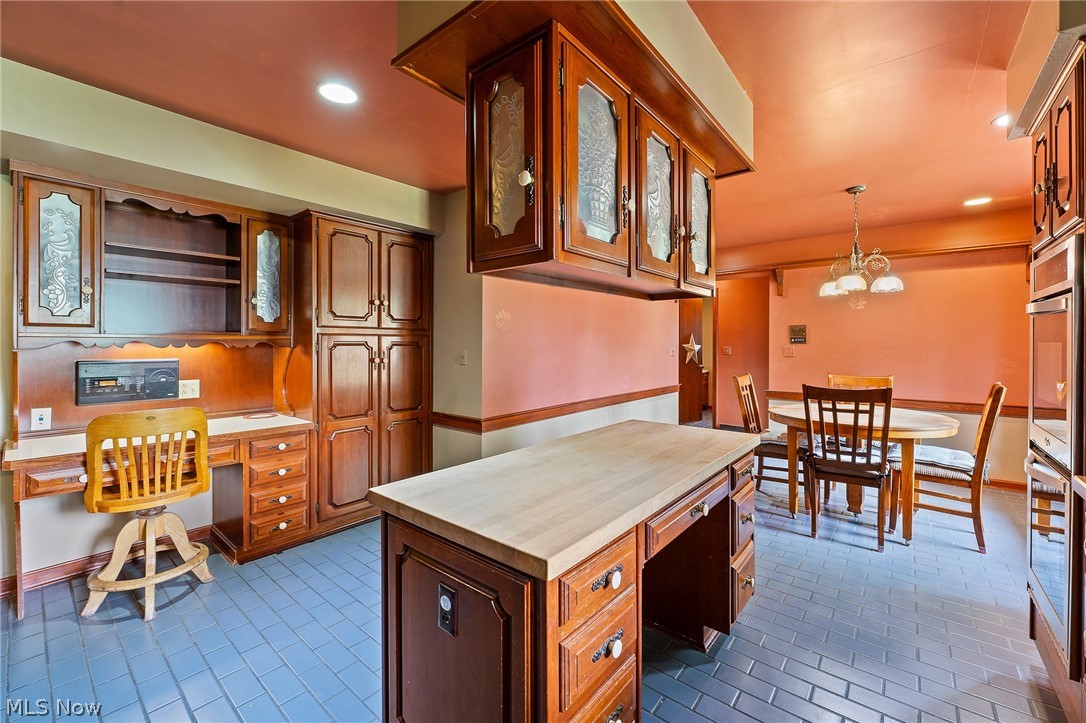 8243 North Lima Road Poland OH 44514