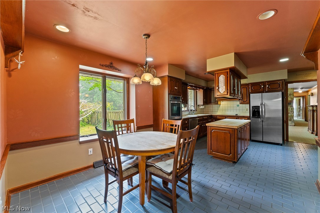 8243 North Lima Road Poland OH 44514