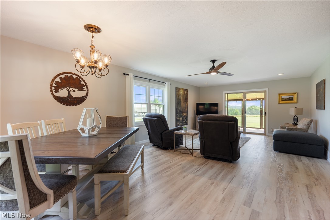 1146 Lincoln Avenue NW Carrollton OH 44615