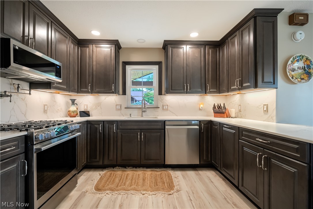 1146 Lincoln Avenue NW Carrollton OH 44615