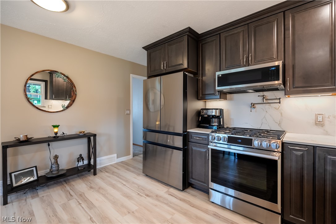 1146 Lincoln Avenue NW Carrollton OH 44615