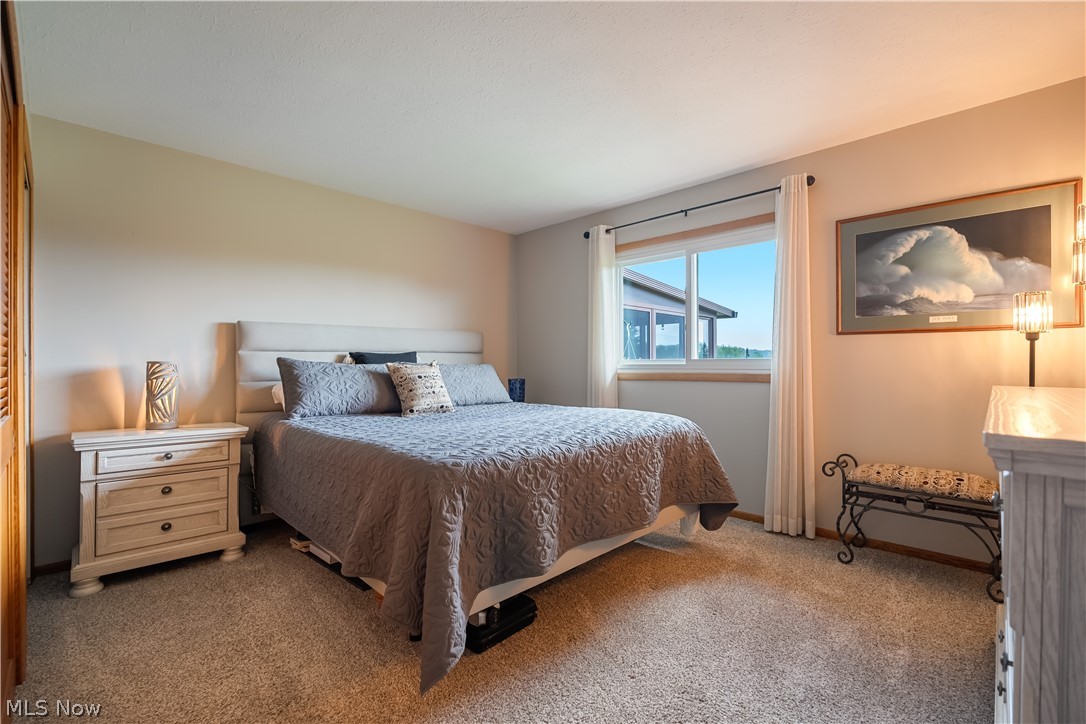 1146 Lincoln Avenue NW Carrollton OH 44615